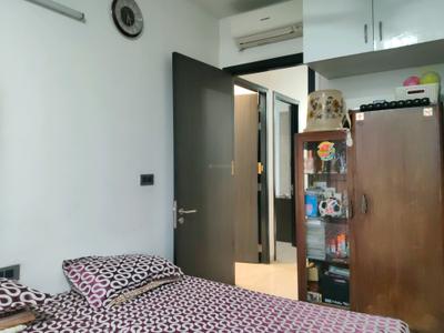 Bedroom Image of 1050 Sq.ft 3 BHK Apartment / Flat for sale in Oberoi Eternia Towers A to D, Mulund West Mumbai for Rs. 32450000