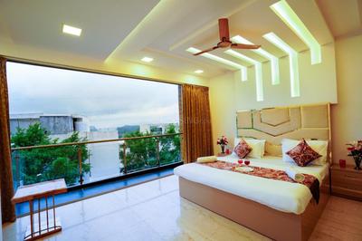 Bedroom Image of 3000 Sq.ft 4 BHK Villa for rent in Sun Montana, Gold Valley Lonavala for Rs. 100000