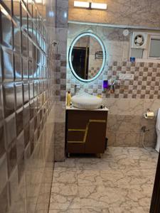 Bathroom Image of 1707 Sq.ft 3.5 BHK Duplex for sale in Vaishali Ghaziabad for Rs. 18500000