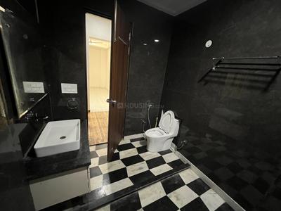 Bathroom Image of 3420 Sq.ft 4 BHK Builder Floor for rent in Sector 31 Faridabad for Rs. 63000