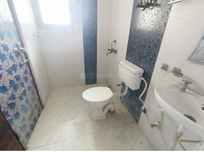 Bathroom Image of 1085 Sq.ft 2 BHK Apartment / Flat for rent in Shivashish Tower Shalimar City, Hindan Residential Area Ghaziabad for Rs. 16000