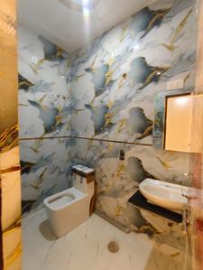 Bathroom Image of 1800 Sq.ft 3 BHK Independent House for sale in Gomti Nagar Extension Lucknow for Rs. 8500000