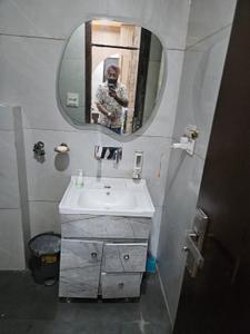 Image of 1800 Sq.ft 4 BHK Builder Floor for sale in Model Town, New Delhi for Rs. 25900000
