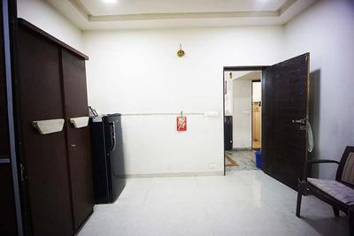 Hall Image of 2025 Sq.ft 4 BHK Apartment / Flat for sale in Maninagar Ahmedabad for Rs. 11800000
