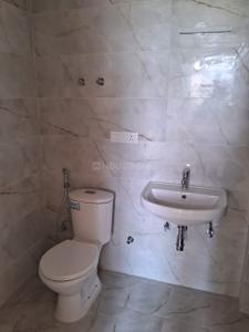 Bathroom Image of 1256 Sq.ft 3 BHK Apartment / Flat for sale in Omaxe Aananda, Naini Allahabad for Rs. 7000000