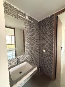 Bathroom Image of 950 Sq.ft 2 BHK Apartment / Flat for rent in Tharwani Majestic Towers Phase I, Kalyan West Kalyan for Rs. 30500
