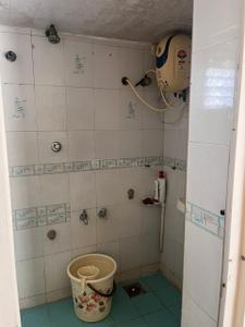 Bathroom Image of 1125 Sq.ft 2 BHK Apartment / Flat for rent in Shivalik Yash Tower, Jodhpur Ahmedabad for Rs. 26000