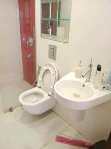Common Bathroom Image of 1500 Sq.ft 3 BHK Apartment / Flat for sale in Lodha New Cuffe Parade, Sion Mumbai for Rs. 48000000