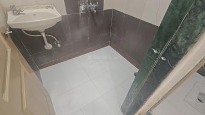 Bathroom Image of 650 Sq.ft 1 BHK Apartment / Flat for rent in Ulwe Navi Mumbai for Rs. 12000