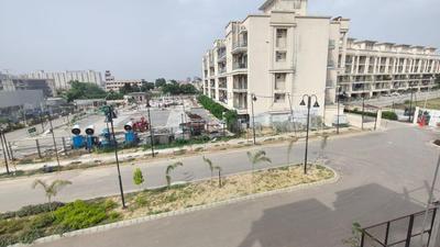 Balcony Image of 1500 Sq.ft 3 BHK Builder Floor for rent in Signature Global City, Sector 37D Gurgaon for Rs. 40000