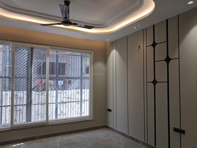 Bedroom Image of 1800 Sq.ft 3 BHK Builder Floor for sale in Paschim Vihar New Delhi for Rs. 40000000