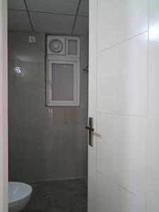 Common Bathroom Image of 1404 Sq.ft 3 BHK Apartment / Flat for sale in Eldeco Live By The Greens Phase 1, Sector 150 Noida for Rs. 16500000