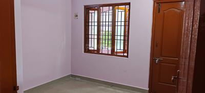 Bedroom Image of 850 Sq.ft 2 BHK Apartment / Flat for rent in Ramapuram Chennai for Rs. 22000