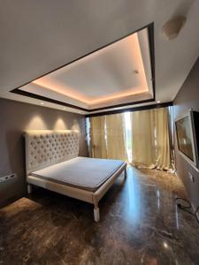 Bedroom Image of 1621 Sq.ft 3 BHK Apartment / Flat for rent in Monte South, Byculla Mumbai for Rs. 190000