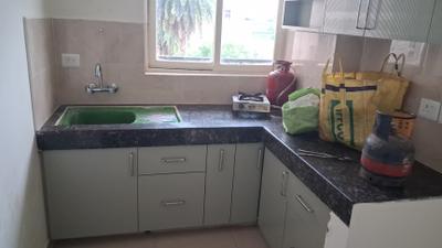 Kitchen Image of 1200 Sq.ft 3 BHK Apartment / Flat for rent in Excella Kutumb, Sultanpur Road Lucknow for Rs. 17000