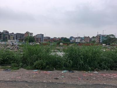 Image of 240 Sq.ft Residential Plot / Land for sale in Sector 44, Noida for Rs. 115000000