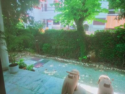 Balcony Image of 9500 Sq.ft 6 BHK Independent House for sale in Butler Colony Lucknow for Rs. 120000000