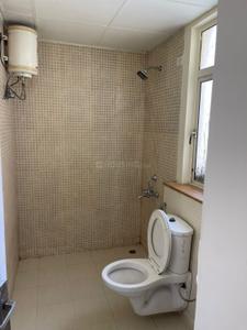 Bathroom Image of 1330 Sq.ft 3 BHK Apartment / Flat for rent in Jaypee Klassic , Sector 129 Noida for Rs. 27000