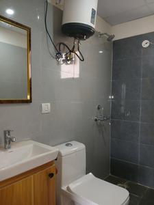 Common Bathroom Image of 711 Sq.ft 2.5 BHK Apartment / Flat for sale in GLS Avenue 81, Sector 81 Gurgaon for Rs. 8000000
