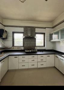 Kitchen Image of 2000 Sq.ft 4 BHK Apartment / Flat for rent in Navrangpura Ahmedabad for Rs. 68000