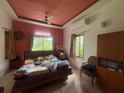 Bedroom Image of 15000 Sq.ft 4 BHK Villa for rent in Shilaj Ahmedabad for Rs. 300000