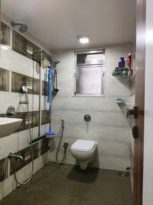 Common Bathroom Image of 1450 Sq.ft 3 BHK Apartment / Flat for sale in Mohan Heights, Kalyan West Kalyan for Rs. 27500000