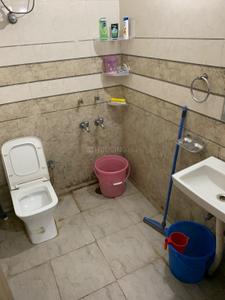 Bathroom Image of 300 Sq.ft 1 RK Apartment / Flat for rent in Vasant Kunj New Delhi for Rs. 35000
