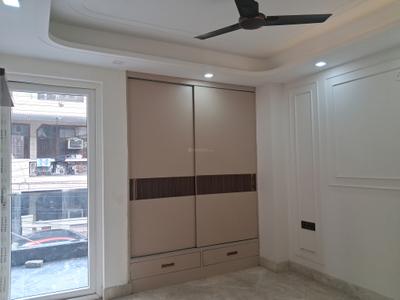 Bedroom Image of 1350 Sq.ft 3 BHK Builder Floor for sale in Paschim Vihar New Delhi for Rs. 26500000