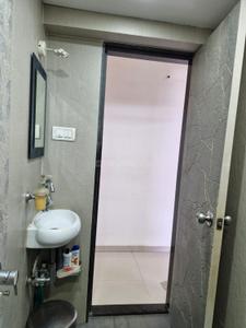 Image of 1100 Sq.ft 3 BHK Apartment / Flat for sale in Terraform Everest World, Thane West, Thane for Rs. 18500000