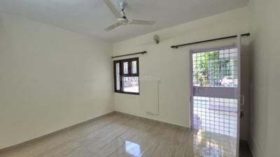 Bedroom Image of 1700 Sq.ft 3 BHK Apartment / Flat for rent in DDA Sector Pocket B C, Vasant Kunj New Delhi for Rs. 75000