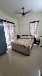 Bedroom Image of 900 Sq.ft 2 BHK Apartment / Flat for rent in Magarpatta Iris, Magarpatta City Pune for Rs. 40000