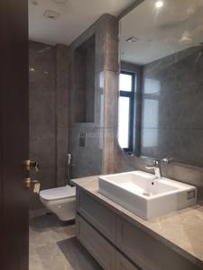 Bathroom Image of 4500 Sq.ft 4 BHK Builder Floor for rent in Panchsheel Park New Delhi for Rs. 350000