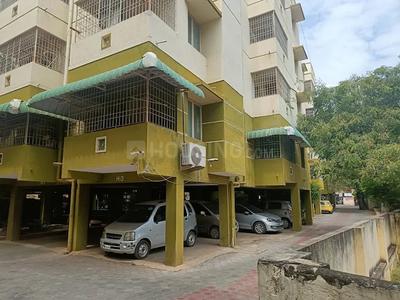 Building Image of 900 Sq.ft 2 BHK Apartment / Flat for rent in Chinna Chokkikulam Madurai for Rs. 17000