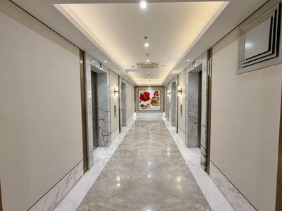 Passage Image of 1752 Sq.ft 2 BHK Apartment / Flat for sale in DLF One Midtown, Karampura New Delhi for Rs. 42500000