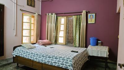 Bedroom Image of 2100 Sq.ft 5 BHK Independent House for sale in Behala Kolkata for Rs. 28500000