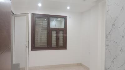 Bedroom Image of 900 Sq.ft 2 BHK Builder Floor for rent in Janakpuri New Delhi for Rs. 39500