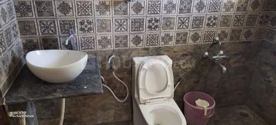 Bathroom Image of 1480 Sq.ft 2 BHK Apartment / Flat for rent in JP Nagar Bengaluru for Rs. 29000