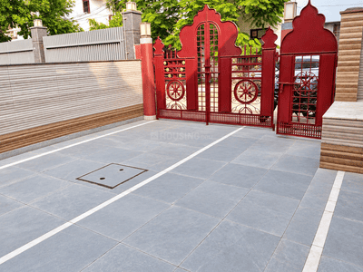 Image of 450 Sq.ft 1 RK Independent House for rent in Sector 14, Faridabad for Rs. 8500