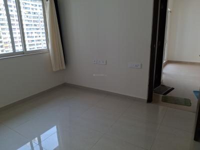Bedroom Image of 650 Sq.ft 2 BHK Apartment / Flat for sale in Omkar Signet, Malad East Mumbai for Rs. 17000000