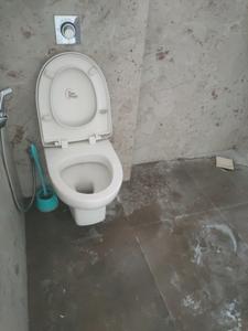 Common Bathroom Image of 837 Sq.ft 2 BHK Apartment / Flat for sale in Powai Mumbai for Rs. 20000000