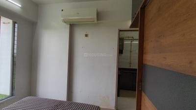Bedroom Image of 709 Sq.ft 1 BHK Apartment / Flat for rent in Green Paradise, Dahin Nagar Surat for Rs. 17000