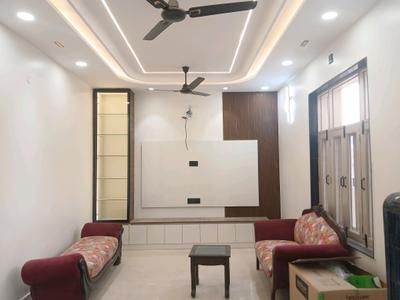 Living Room Image of 1350 Sq.ft 3 BHK Builder Floor for rent in Ashok Nagar New Delhi for Rs. 45000