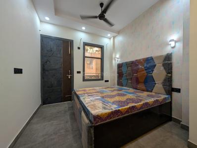 Bedroom Image of 650 Sq.ft 1 BHK Builder Floor for rent in Subhash Nagar New Delhi for Rs. 23000