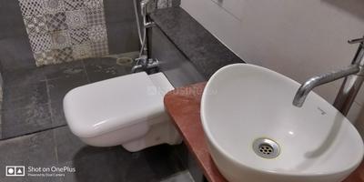 Bathroom Image of 1200 Sq.ft 2 BHK Apartment / Flat for rent in Cooke Town Bengaluru for Rs. 27100