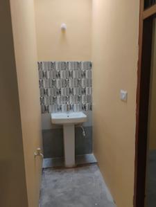 Kitchen Image of 1300 Sq.ft 2 BHK Independent House for rent in Guramba Lucknow for Rs. 13000