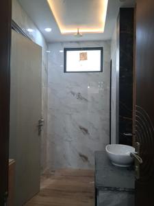 Common Bathroom Image of 2250 Sq.ft 4 BHK Builder Floor for sale in Paschim Vihar New Delhi for Rs. 42000000
