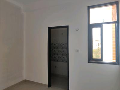 Bedroom Image of 750 Sq.ft 2 BHK Builder Floor for sale in DLF Ankur Vihar Ghaziabad for Rs. 2220069