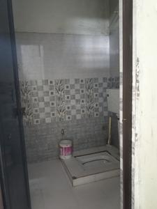 Bathroom Image of 600 Sq.ft 2 BHK Apartment / Flat for rent in Fulsungi Rudrapur for Rs. 6000