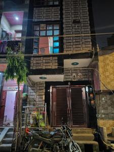Image of 225 Sq.ft 3 BHK Independent House for sale in Karawal Nagar, New Delhi for Rs. 4500000