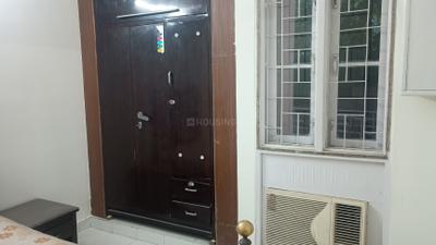 Bedroom Image of 580 Sq.ft 1 BHK Apartment / Flat for rent in Vasant Kunj New Delhi for Rs. 30000